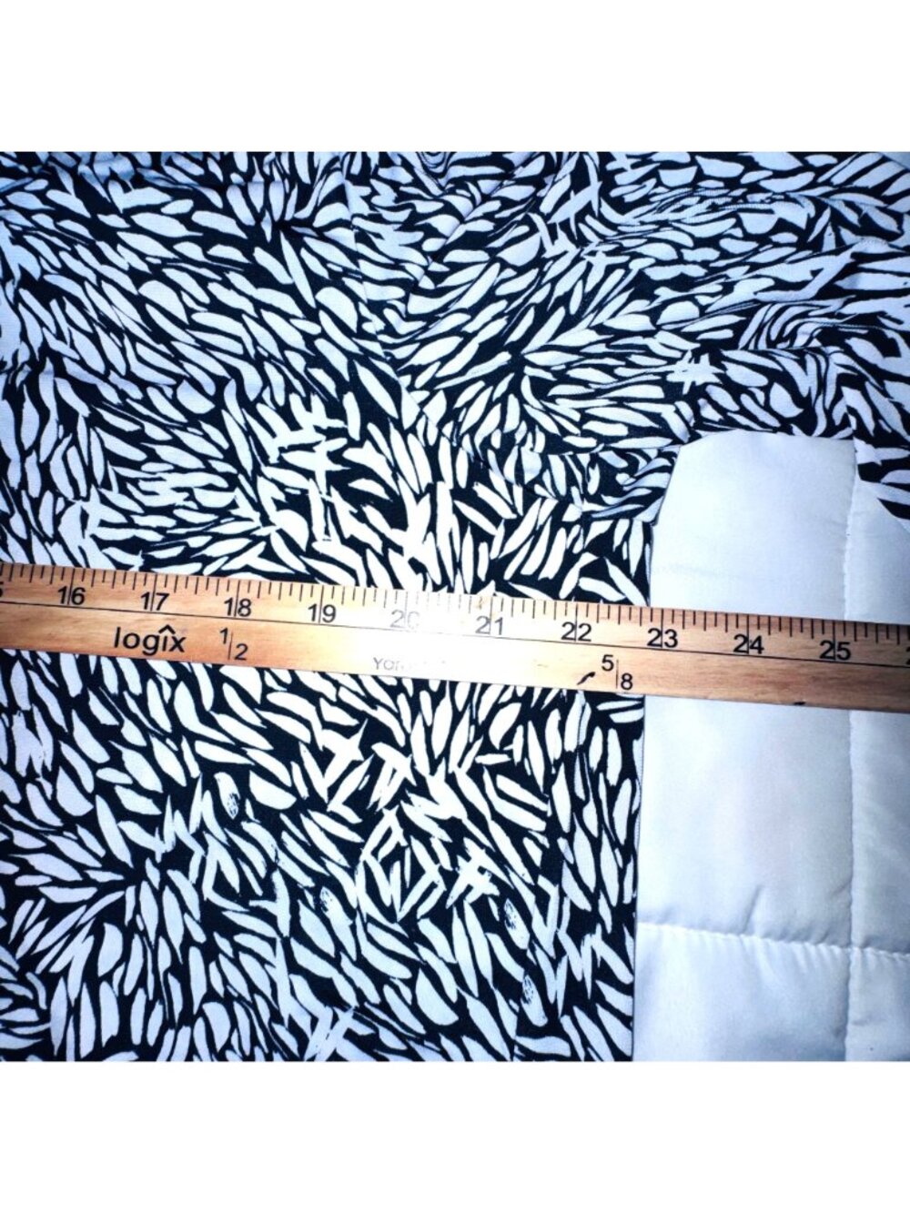 Vince Camuto Black White Abstract Print Blouse Top Xl - Picture 6 of 7